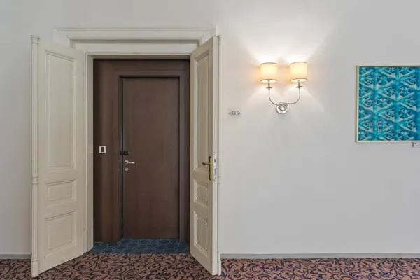 Hotel Kings Court